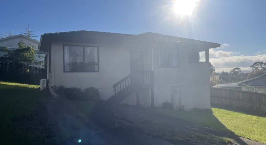  at 10 Faram Place, Massey, Waitakere City, Auckland