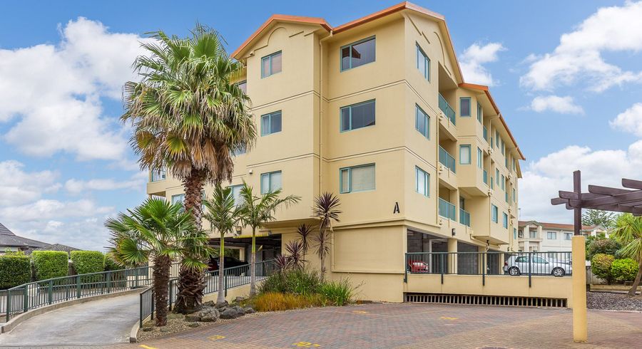 at 13/3A Harrison Road, Mount Wellington, Auckland City, Auckland