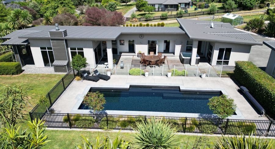  at 27 Loch Views Road, Taupo