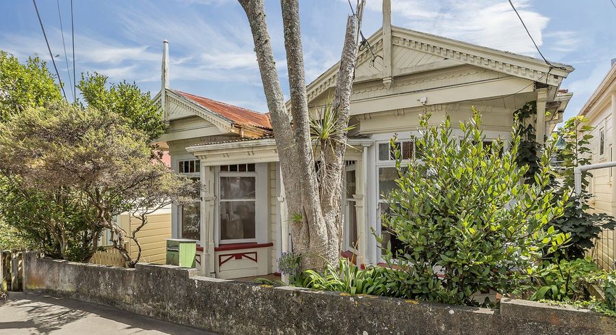  at 7 Balmoral Terrace, Newtown, Wellington