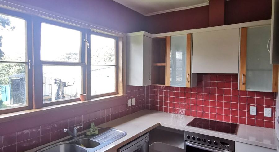  at 54 Mount Roskill Road, Mount Roskill, Auckland