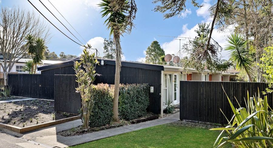  at 17 Glengarry Road, Glen Eden, Waitakere City, Auckland