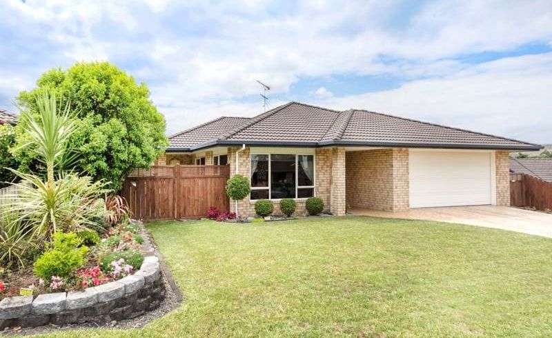  at 8 Parkhaven Drive, Rosehill, Papakura, Auckland