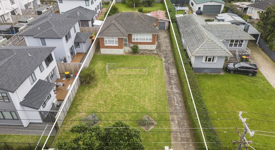  at 102 Mountain Road, Mangere Bridge, Auckland
