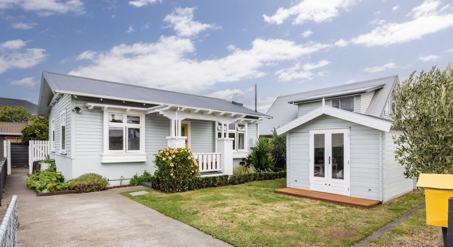  at 305 Riverslea Road North, Parkvale, Hastings, Hawke's Bay