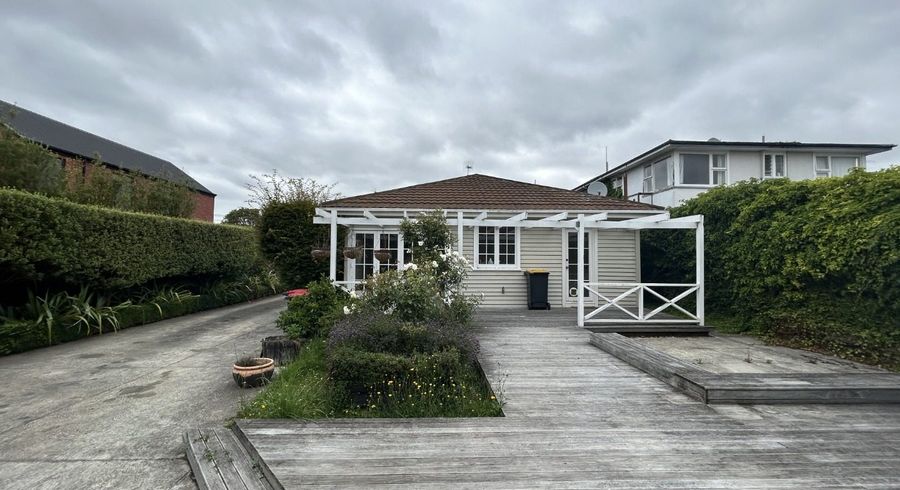  at 37 Hawthorne Street, Strowan, Christchurch City, Canterbury