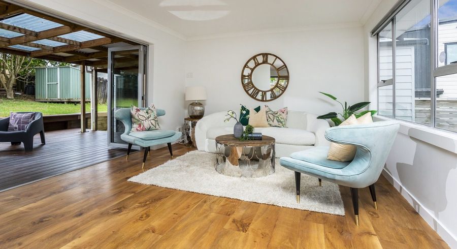  at 22 St Catherine Crescent, West Harbour, Waitakere City, Auckland