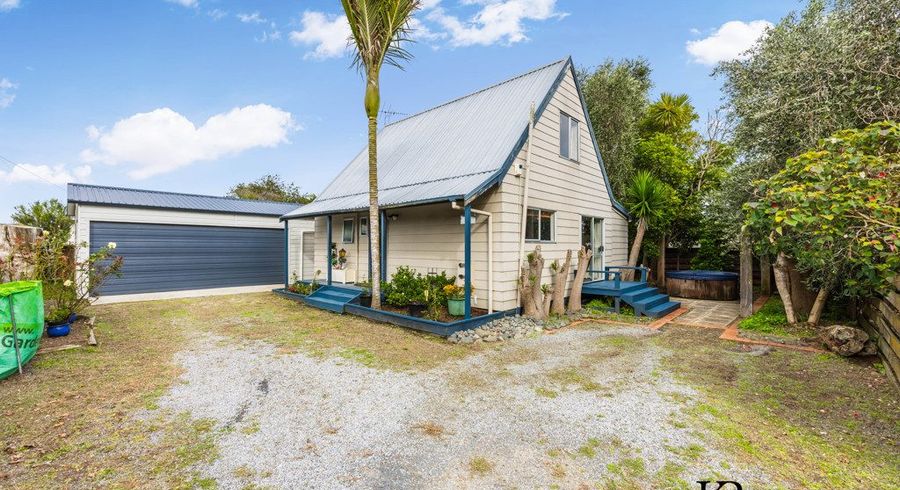  at 2/100 Beach Road, Pahurehure, Papakura, Auckland