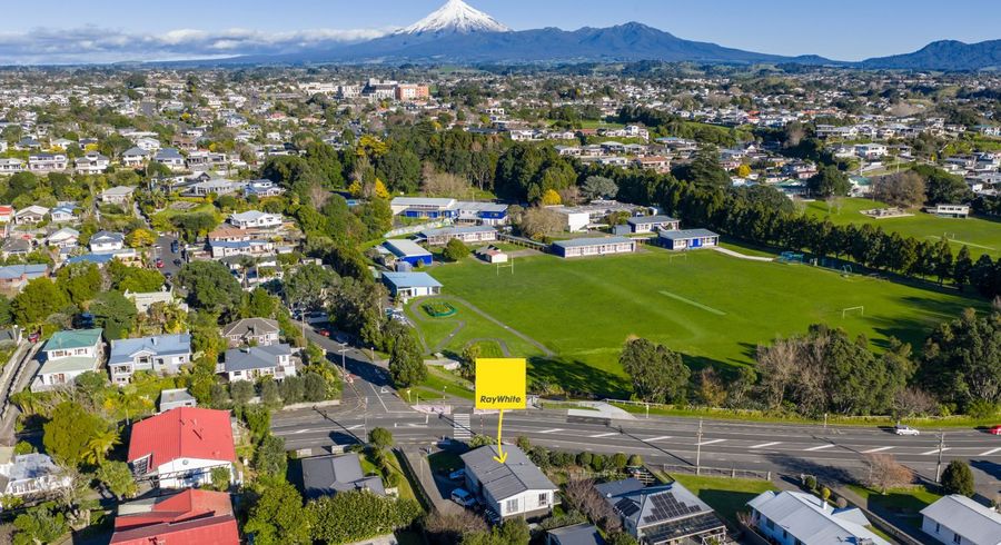 at 390B St Aubyn Street, Moturoa, New Plymouth, Taranaki
