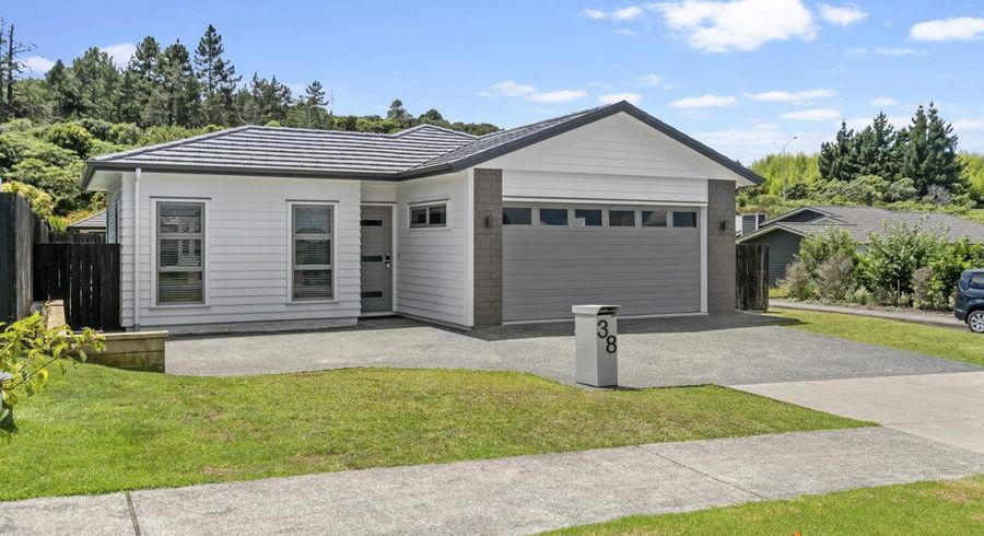  at 38 Westmuir Crescent, Pokeno