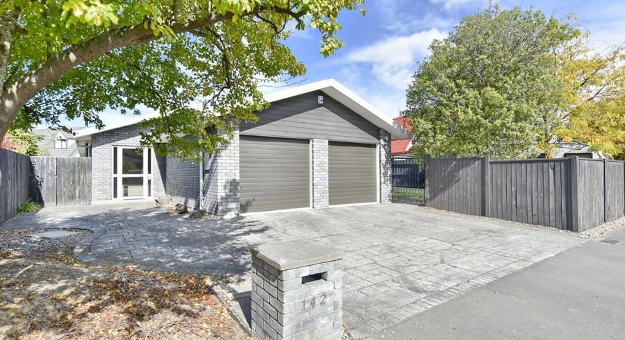  at 142 Royal Park Drive, Parklands, Christchurch