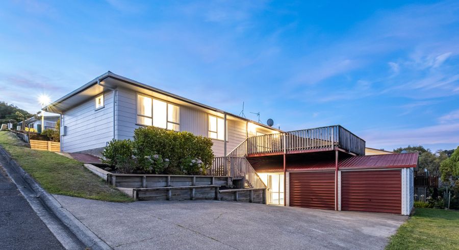  at 15 Thimble Lane, Whitby, Porirua