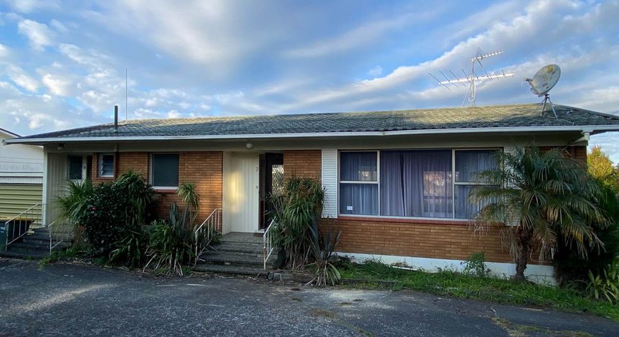  at 2/8 Knightsbridge Drive, Forrest Hill, North Shore City, Auckland