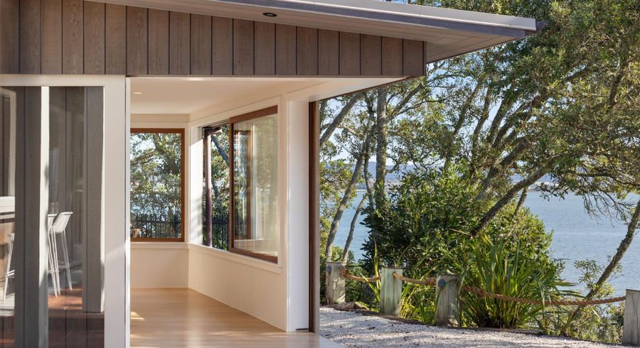  at 39 Wright Road, Point Chevalier, Auckland City, Auckland