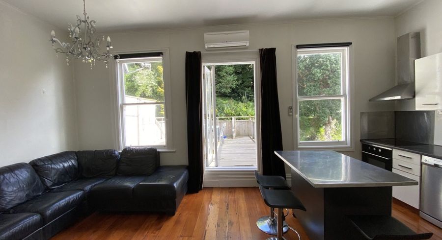  at 8b Russell Terrace, Newtown, Wellington, Wellington