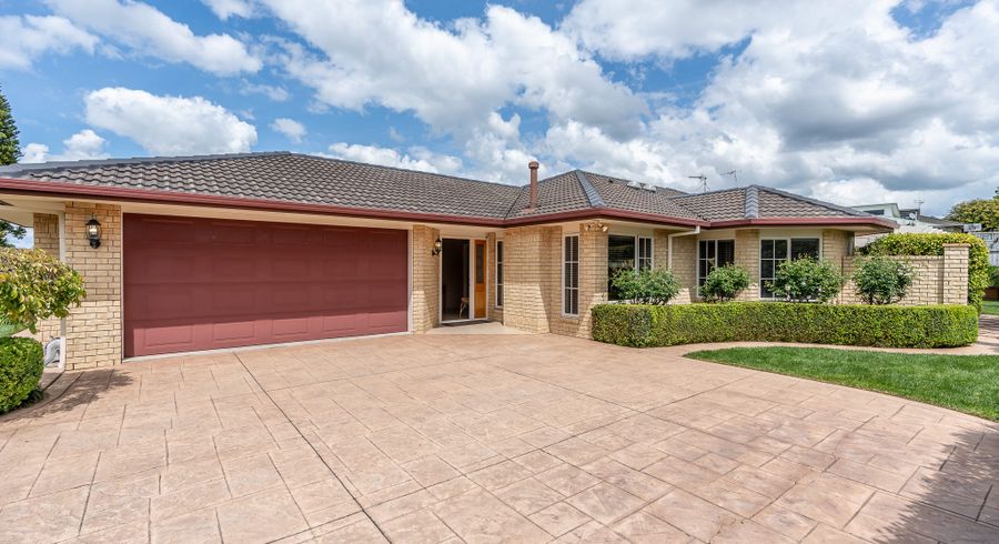  at 21 Heritage Avenue, Chartwell, Hamilton