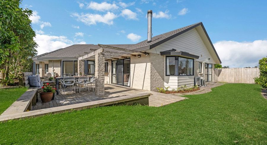  at 12 Paradise Place, Pakuranga Heights, Manukau City, Auckland