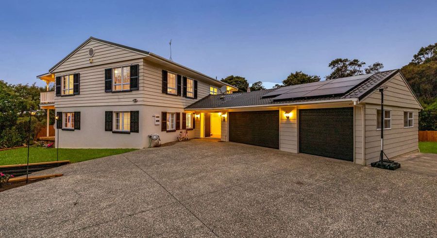 at 3 Laingrange Place, Laingholm, Waitakere City, Auckland