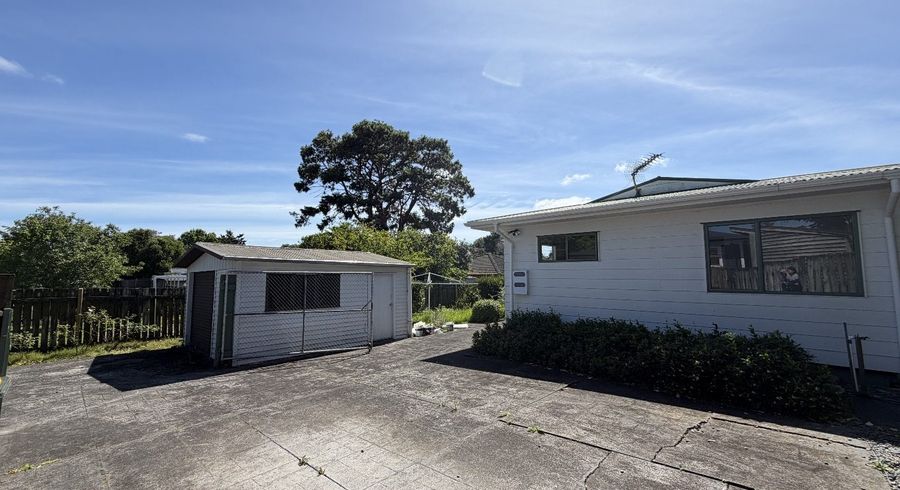  at 5A Bayside Aveune, Te Atatu Peninsula, Waitakere City, Auckland