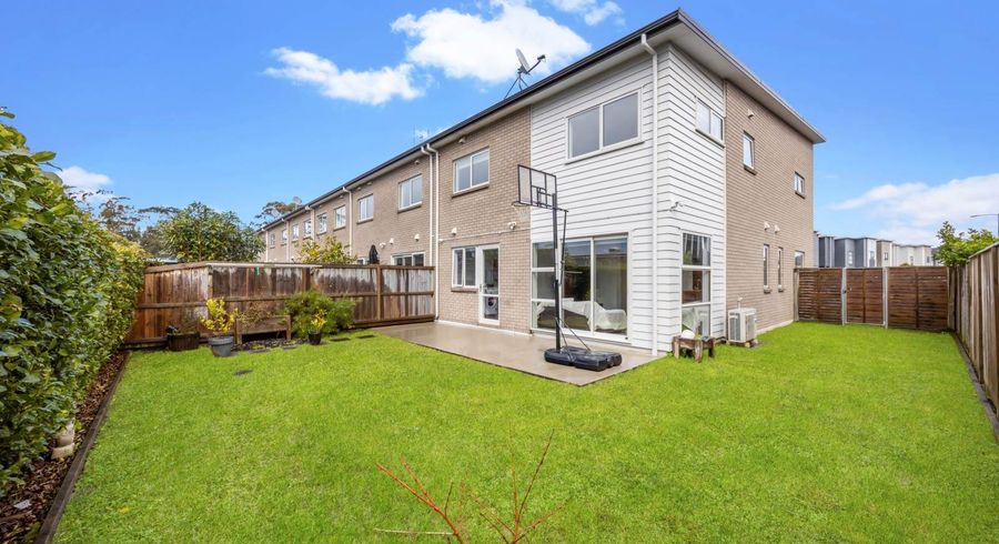  at 48 Vincent McGrath Crescent, Swanson, Waitakere City, Auckland