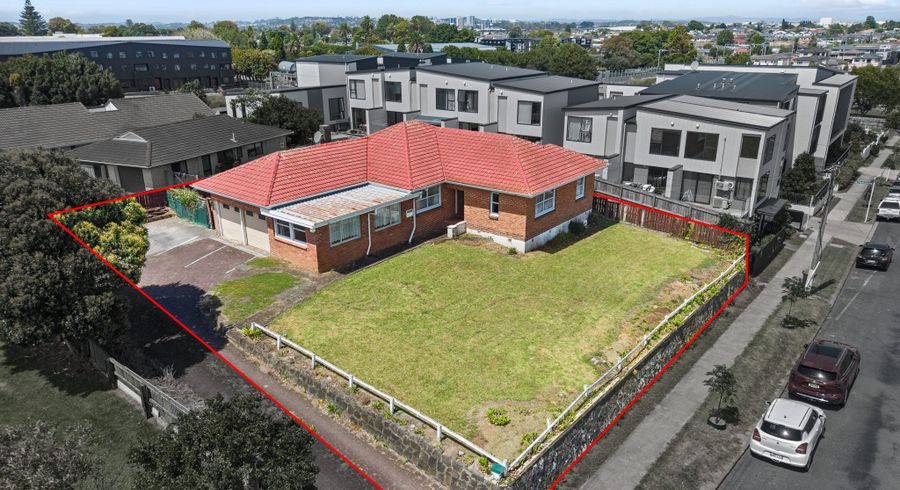  at 4 Kenderdine Road, Papatoetoe, Manukau City, Auckland