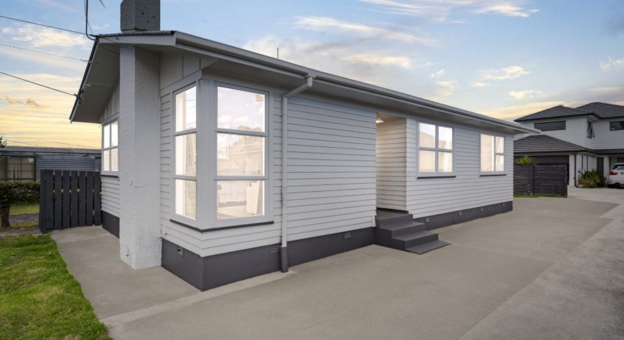  at 55 Larnoch Road, Henderson, Waitakere City, Auckland