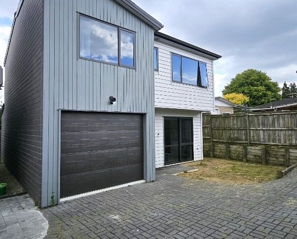  at 425F Great South Road, Opaheke, Papakura, Auckland