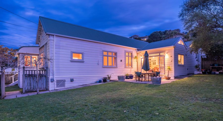  at 385 Karori Road, Karori, Wellington