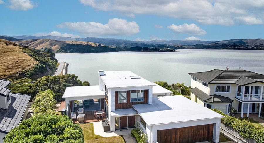  at 31 Pendennis Point, Camborne, Porirua, Wellington