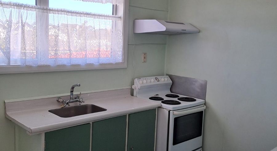  at 6/12 Tama Street, Alicetown, Lower Hutt, Wellington