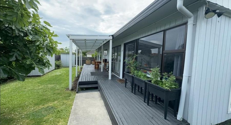  at 910a Grove Road, Mayfair, Hastings, Hawke's Bay