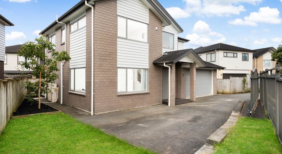  at 23 Bordeaux Parade, Te Atatu South, Waitakere City, Auckland