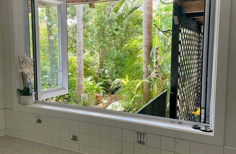  at 11 Roberts Road, Glenfield, North Shore City, Auckland