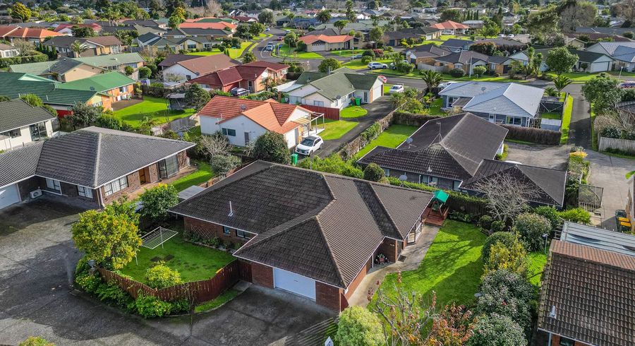  at 4/66 Rathgar Road, Henderson, Auckland