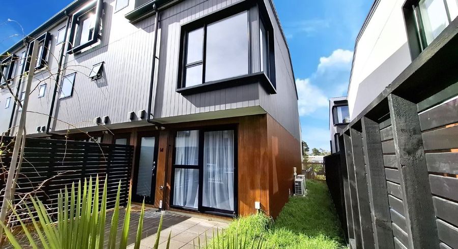  at 14 Ara Mara Hua, Henderson, Waitakere City, Auckland