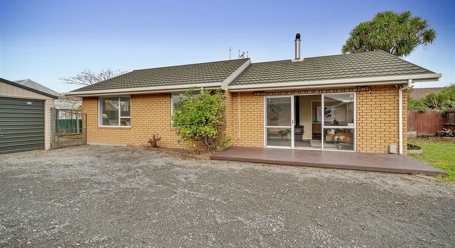  at 2/40 Wilson Street, Islington, Christchurch