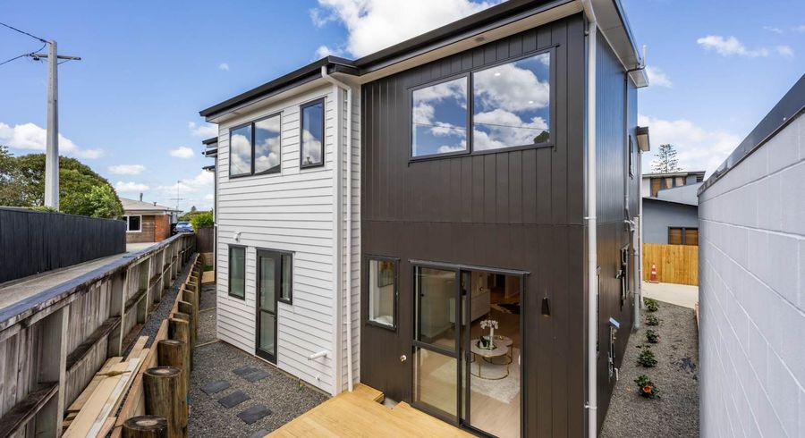  at 67C Forrest Hill Road, Milford, North Shore City, Auckland