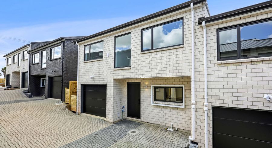  at Lot 3/73 Royal Road, Massey, Waitakere City, Auckland