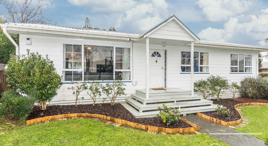  at 1/11 Nicolas Avenue, Glen Eden, Auckland