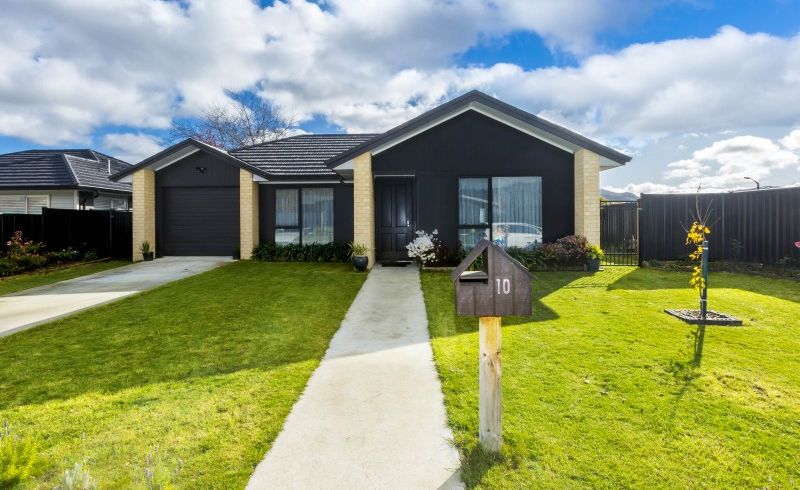  at 10 Passchendaele Grove, Trentham, Upper Hutt