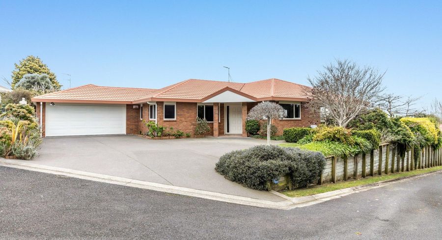  at 18 Ashmore Drive, Frankleigh Park, New Plymouth, Taranaki