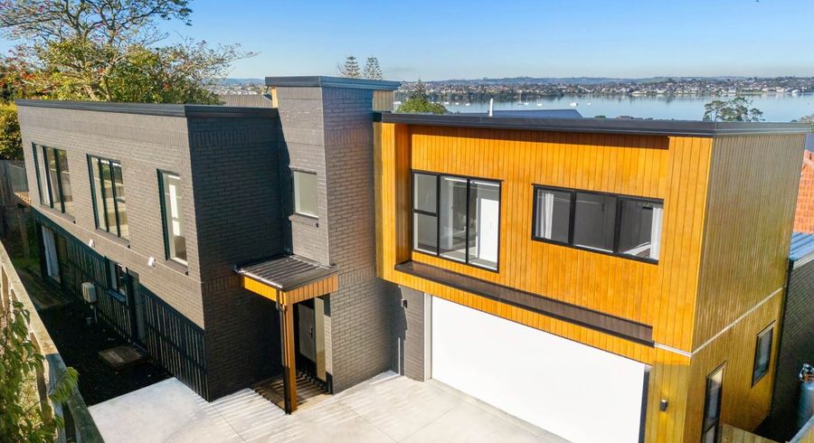  at 10A Clairville Crescent, Wai O Taiki Bay, Auckland City, Auckland