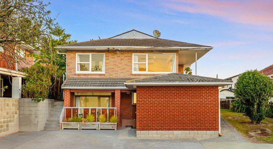  at 16 Kay Drive, Blockhouse Bay, Auckland