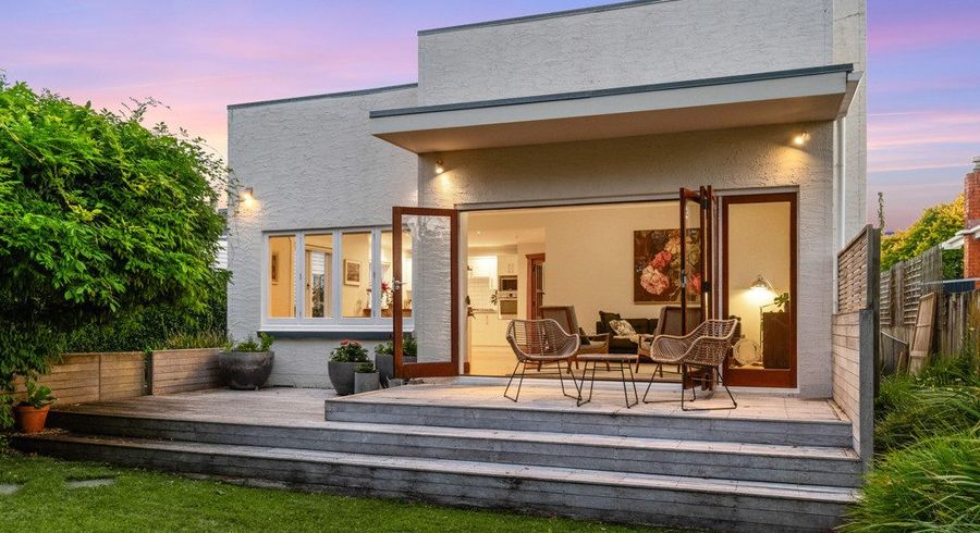  at 32 Cambourne Road, Sandringham, Auckland City, Auckland