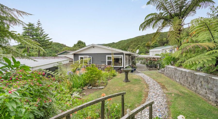  at 8 Willis Grove, Wainuiomata, Lower Hutt