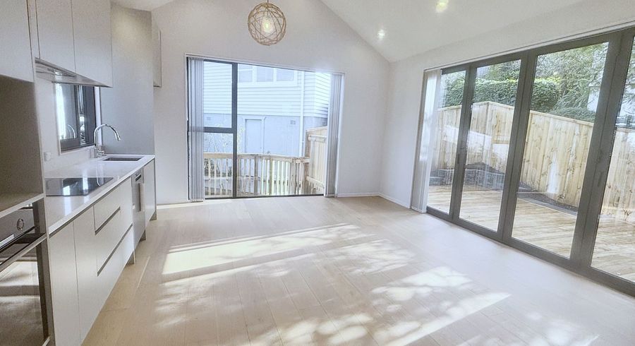  at 110 Canongate Street, Birkdale, North Shore City, Auckland