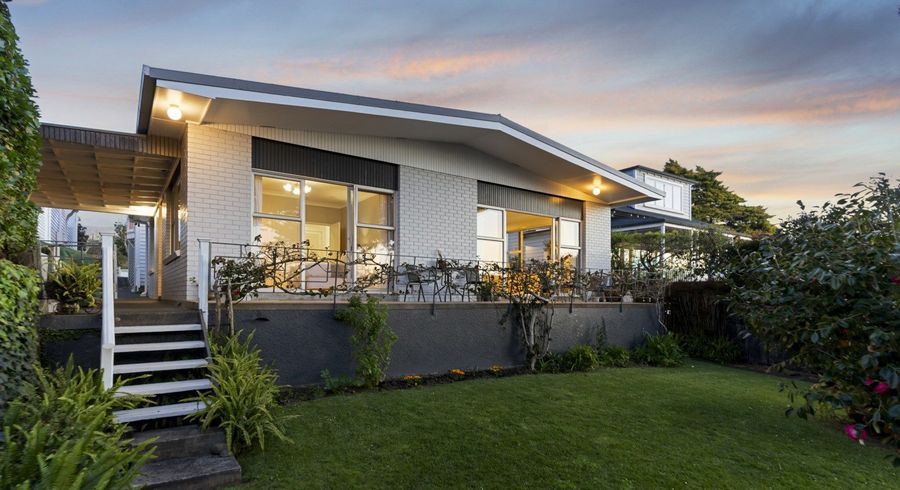  at 2/245 Jervois Road, Herne Bay, Auckland City, Auckland