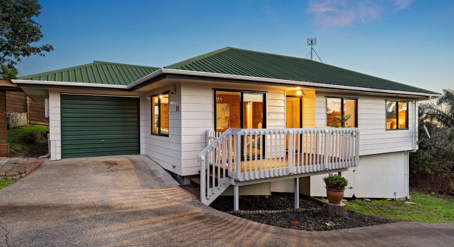  at 2/8 Mayfield Road, Glenfield, North Shore City, Auckland