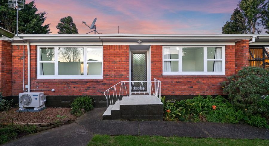  at 2/10 Mahon Place, Papatoetoe, Manukau City, Auckland