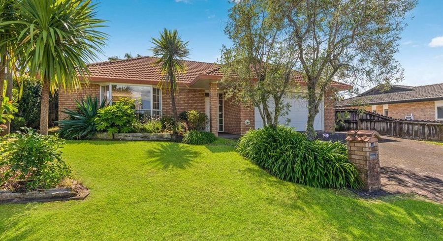  at 10 Stewart Gibson Place, Manurewa, Manukau City, Auckland